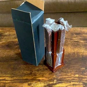 New wooden knives set